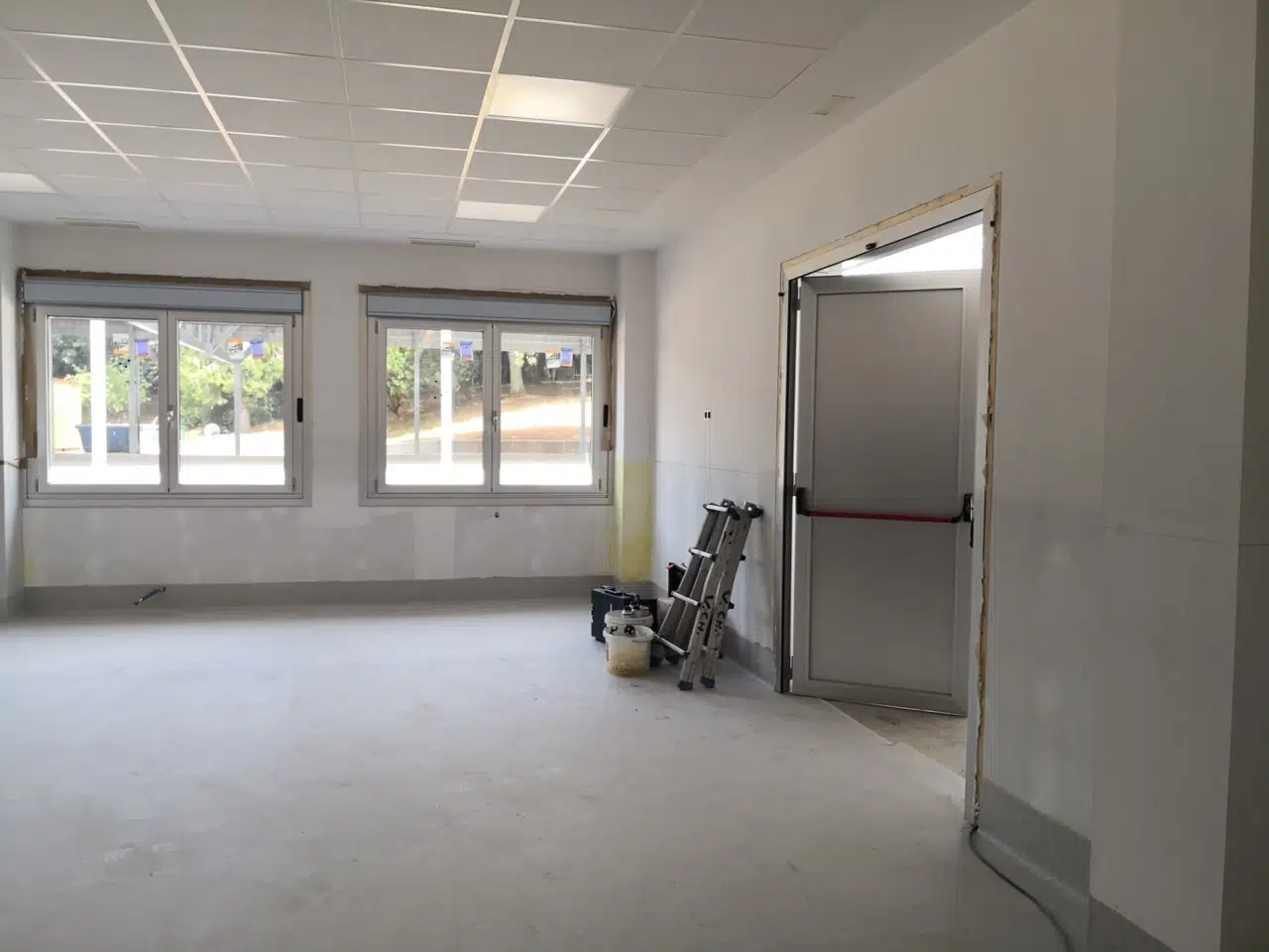 Sala de usos múltiples antes de terminar los acabados